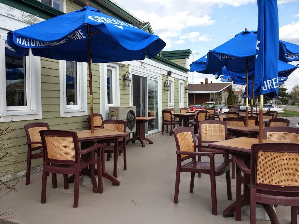 Restaurant Le Mignon | 621 Rue Notre Dame, Berthierville, QC J0K 1A0, Canada | Phone: (450) 836-3735