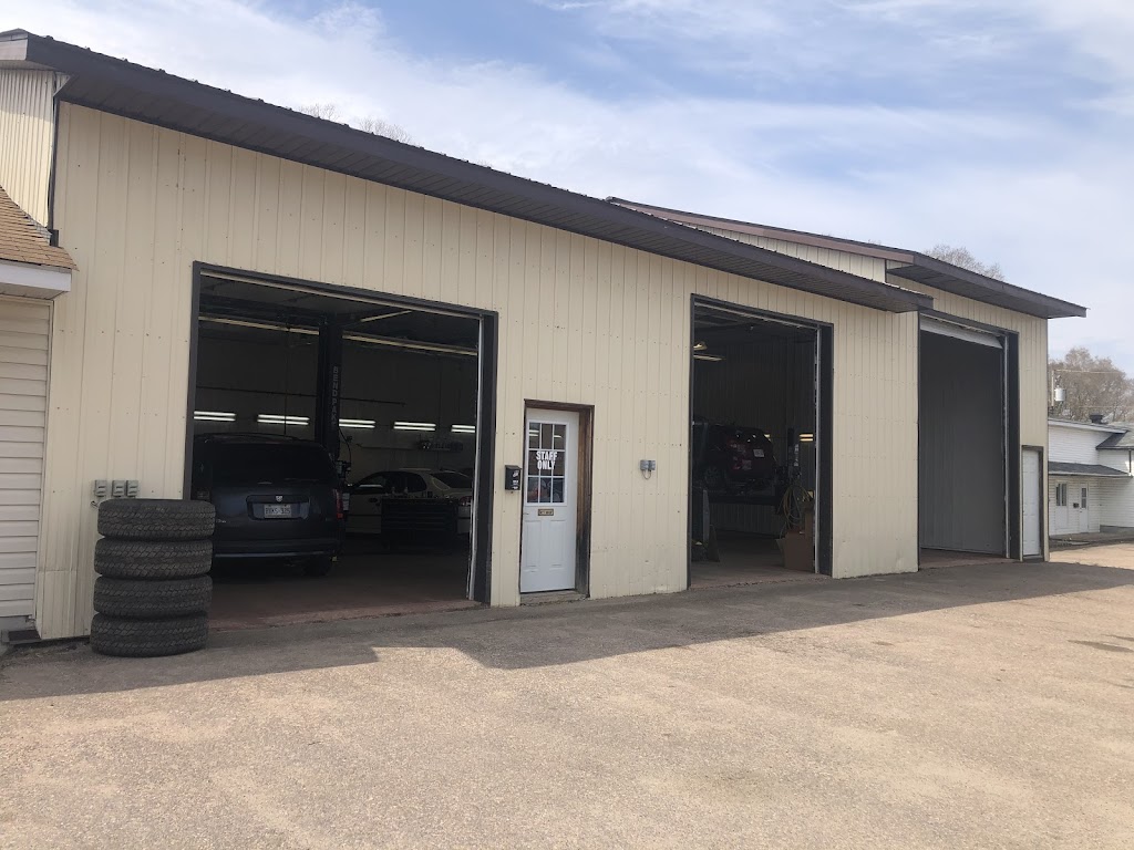 Lennys Automotive | 482 Boundary Rd E, Pembroke, ON K8A 6L5, Canada | Phone: (613) 732-7575