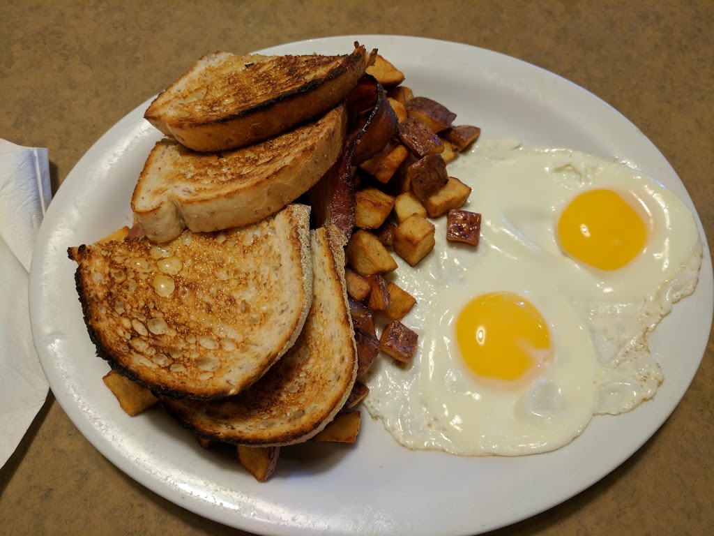 Oakbank Motor Hotel | 520 Main St, Oakbank, MB R0E 1J1, Canada | Phone: (204) 444-2409