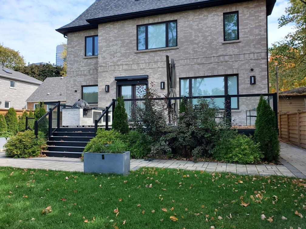 DoneRight Landscaping | 1121 Steeles Ave W, North York, ON M2R 3W7, Canada | Phone: (416) 889-5687