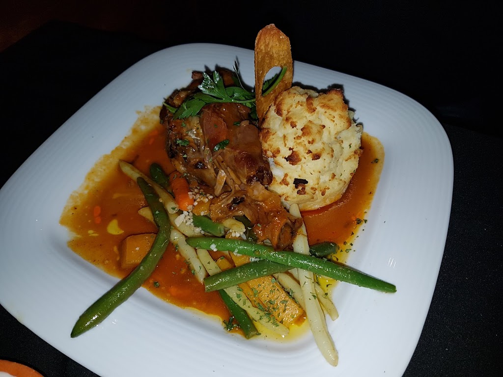 Caravela Restaurante | 3712 Innes Rd, Orléans, ON K1C 1T1, Canada | Phone: (613) 424-9200