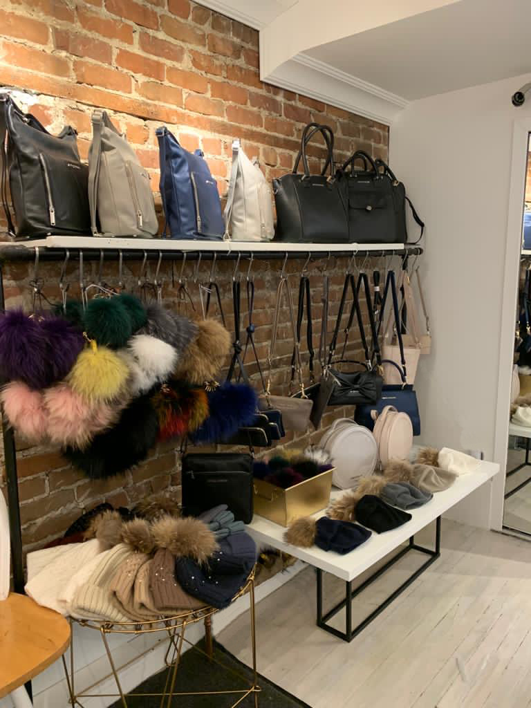 ANNICK LEVESQUE | 138 Av. Laurier O, Montréal, QC H2T 2N7, Canada | Phone: (514) 961-7410
