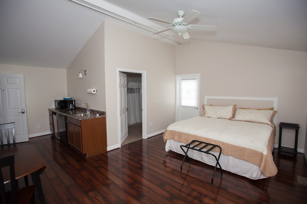 Lake Huron Lodge | 7175 Huron Ave, Lexington, MI 48450, USA | Phone: (810) 359-7802