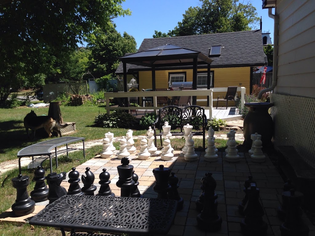 Loyalist Landing B&B Suites | 292 Bloomfield Main St, Bloomfield, ON K0K 1G0, Canada | Phone: (613) 393-2999