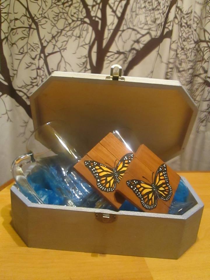 River Bear Crafts | 68 Machar Strong Boundary Rd E, South River, ON P0A 1X0, Canada | Phone: (705) 386-1333