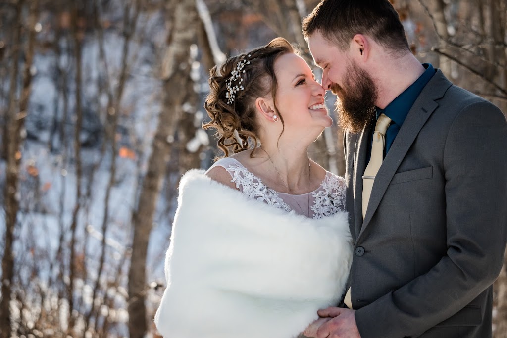 Shattered Edge | 2023 19 Ave, Didsbury, AB T0M 0W0, Canada | Phone: (403) 968-8255
