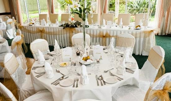 Montreal Tablecloth Rental | 1090 Rue Sherbrooke, Lachine, QC H8S 1H6, Canada | Phone: (514) 637-7553