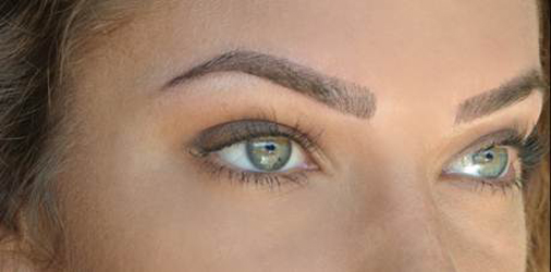 Lovely Lashes and Brows | 5360 Turney Dr, Mississauga, ON L5M 4Y8, Canada | Phone: (647) 403-7068