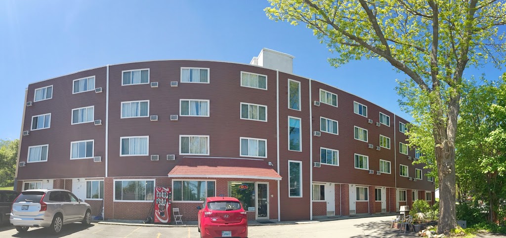 Seasons Inn Halifax | 4 Melrose Ave, Halifax, NS B3N 2E2, Canada | Phone: (902) 443-9341