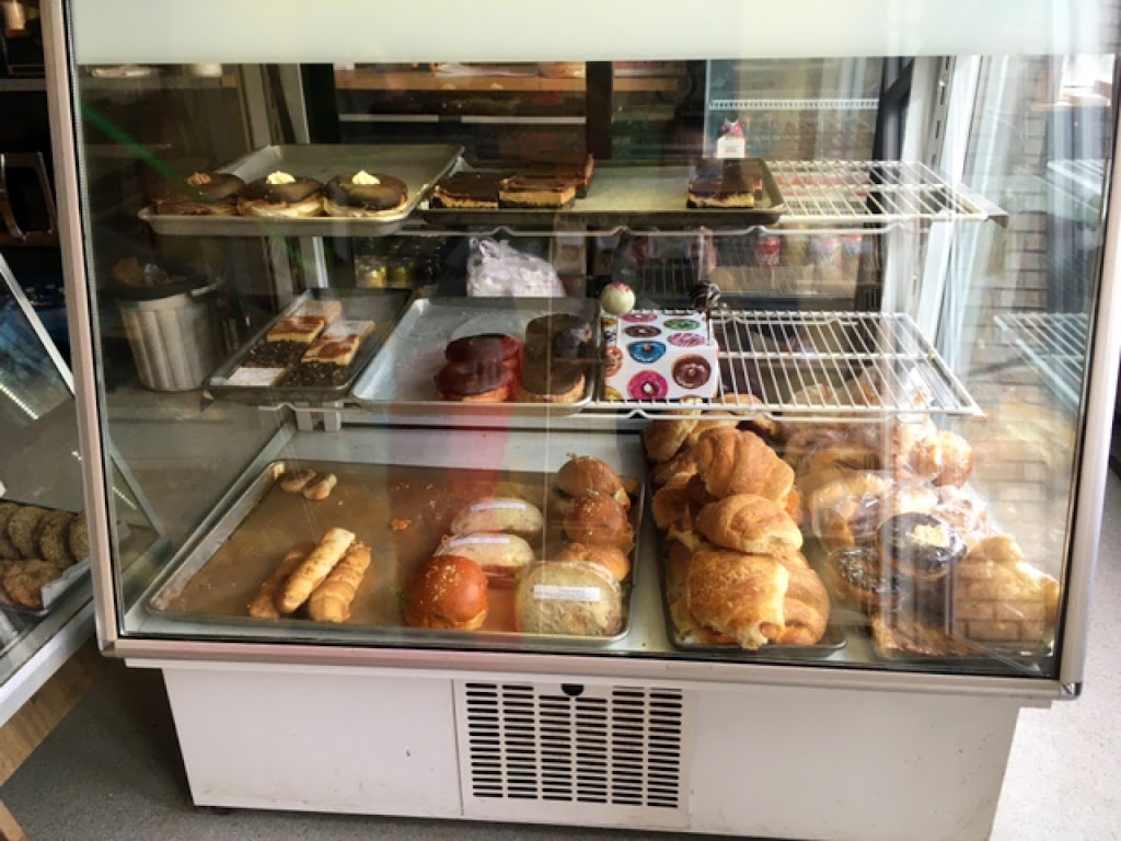 Cumberland Village Bakery | 2747 Dunsmuir Ave, Cumberland, BC V0R 1S0, Canada | Phone: (250) 336-2411
