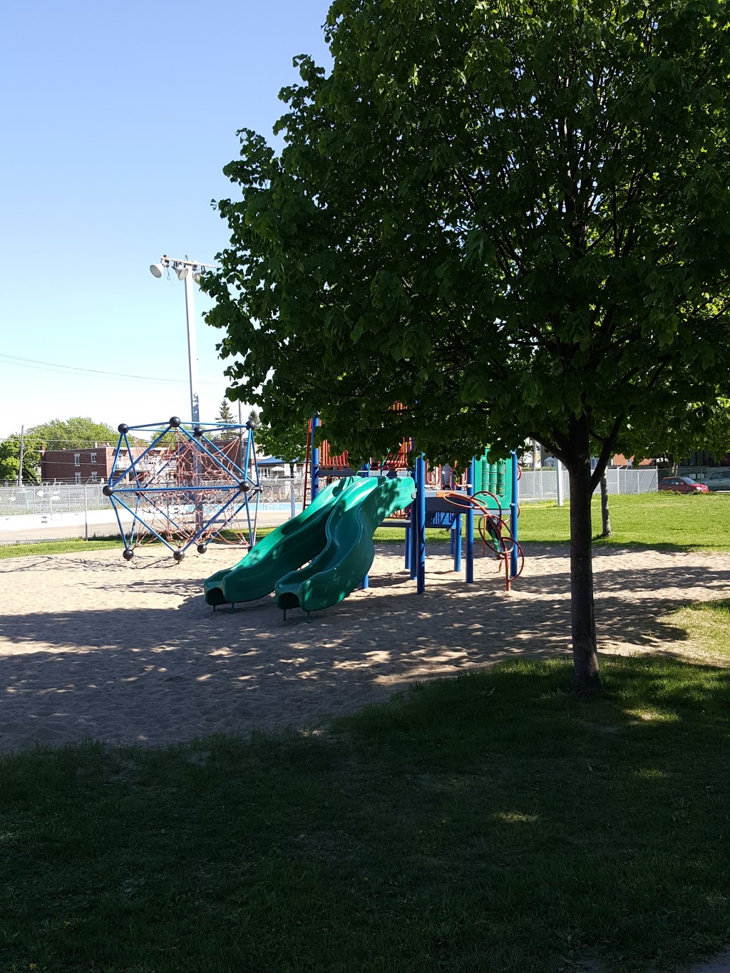 Parc Hayward | 170 Avenue Orchard, LaSalle, QC H8R 0A2, Canada | Phone: (514) 367-6361