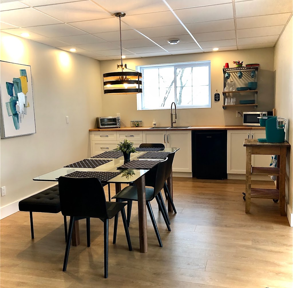 Le Bri "gîte" du Roy | 8 Rue Marcel Potvin, Shefford, QC J2M 1V4, Canada | Phone: (514) 882-3631