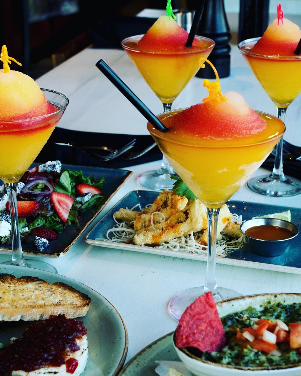 Niagara Falls Marriott on the Falls | 6755 Fallsview Blvd, Niagara Falls, ON L2G 3W7, Canada | Phone: (800) 618-9059