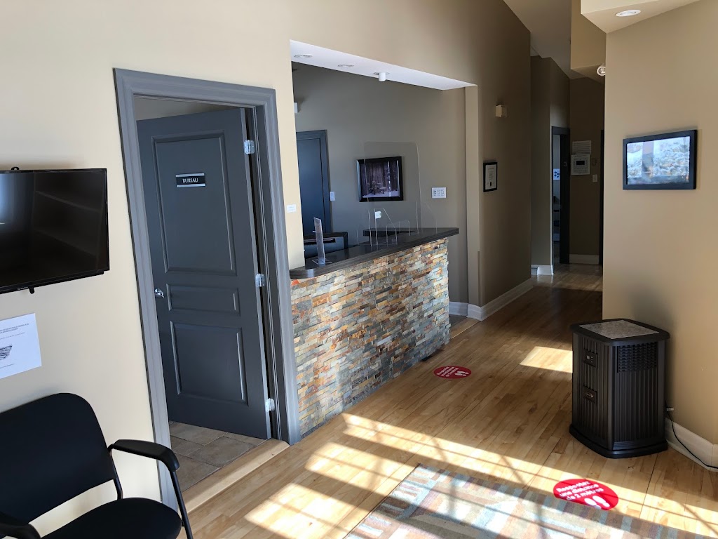 Chiro Clinique Bernard | 6 Rue De La Salle, Beloeil, QC J3G 3M3, Canada | Phone: (450) 467-9992
