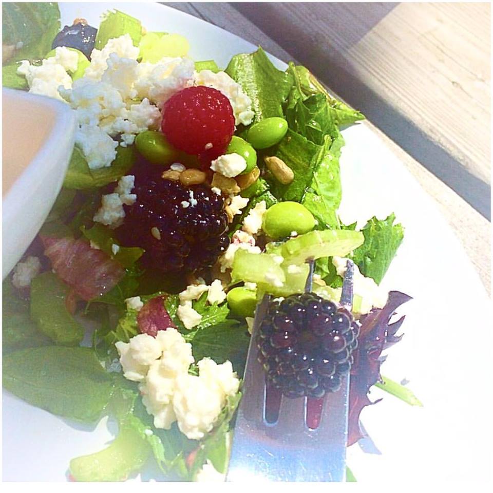 Indigo Lounge Holistic Wellness Centre & Eatery | 264 Tillson Ave, Tillsonburg, ON N4G 3B3, Canada | Phone: (519) 688-1188