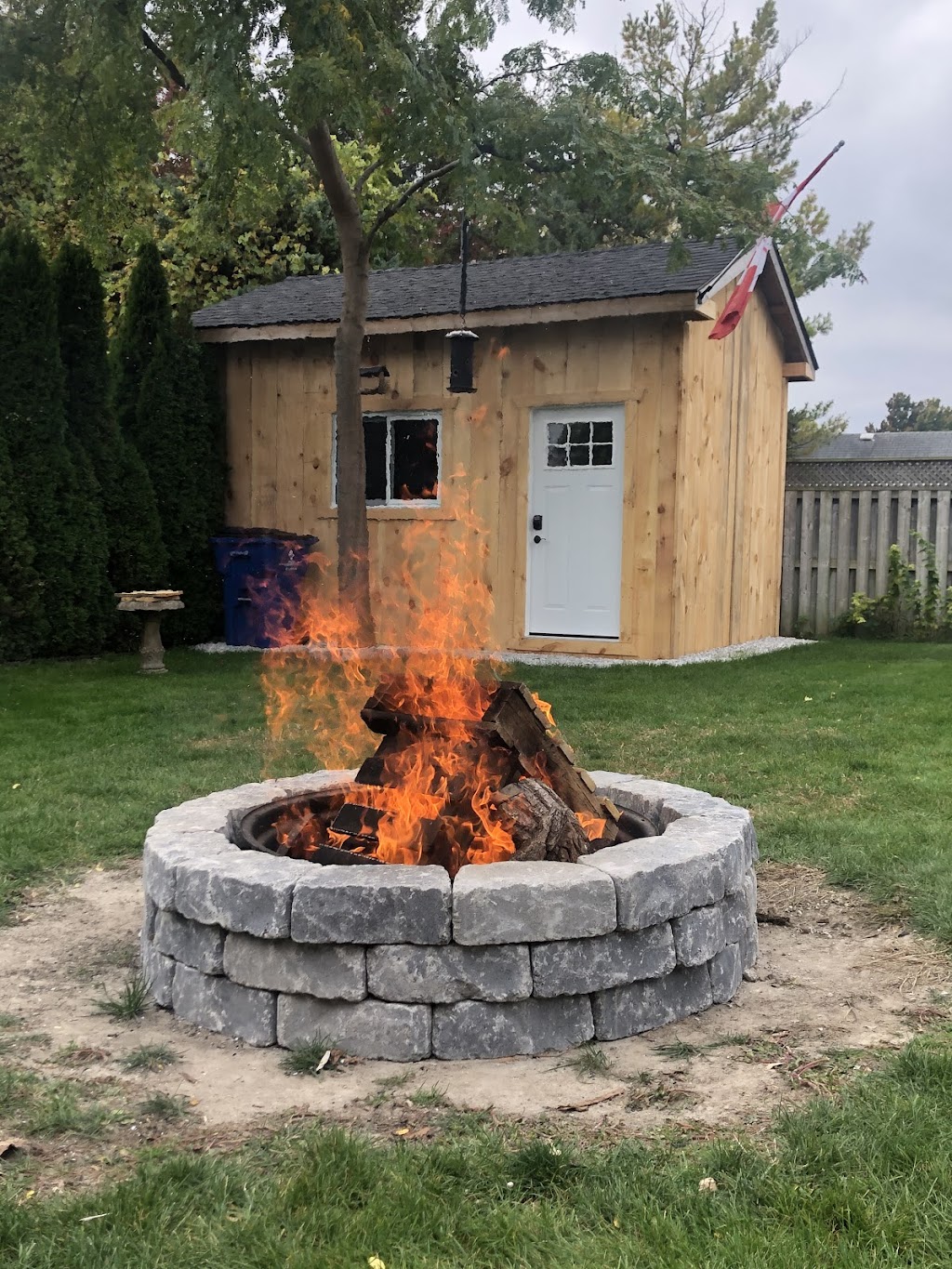 Back Yard Banger | 75 Earl St, Wallaceburg, ON N8A 1C6, Canada | Phone: (519) 888-8888
