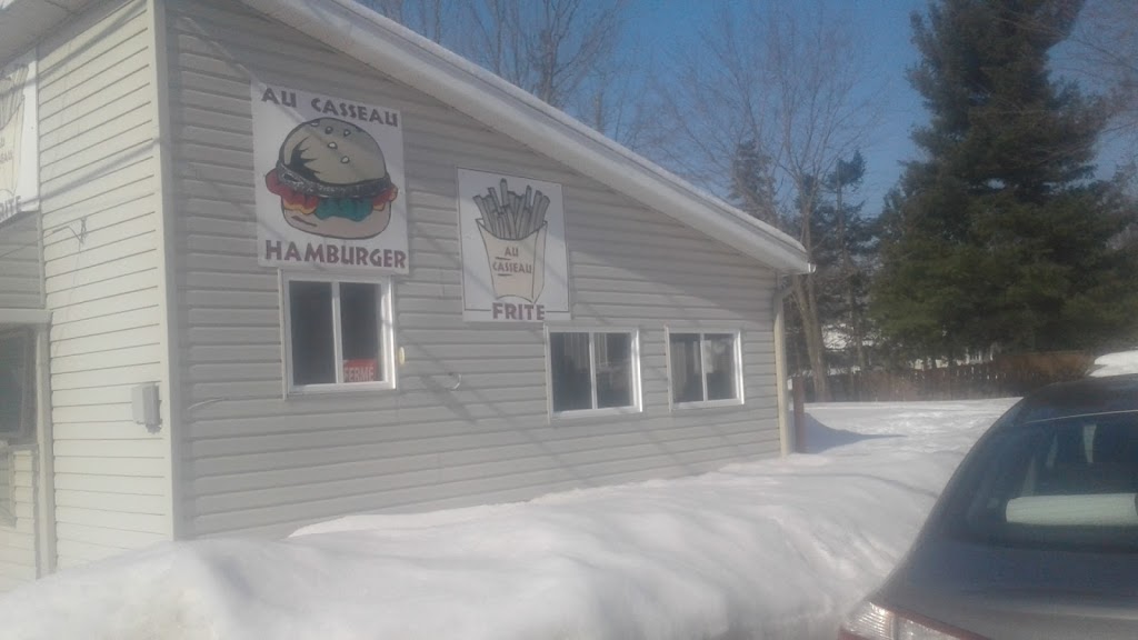 Au Casseau | 95 Rue Principale, Fassett, QC J0V 1H0, Canada | Phone: (819) 423-5866