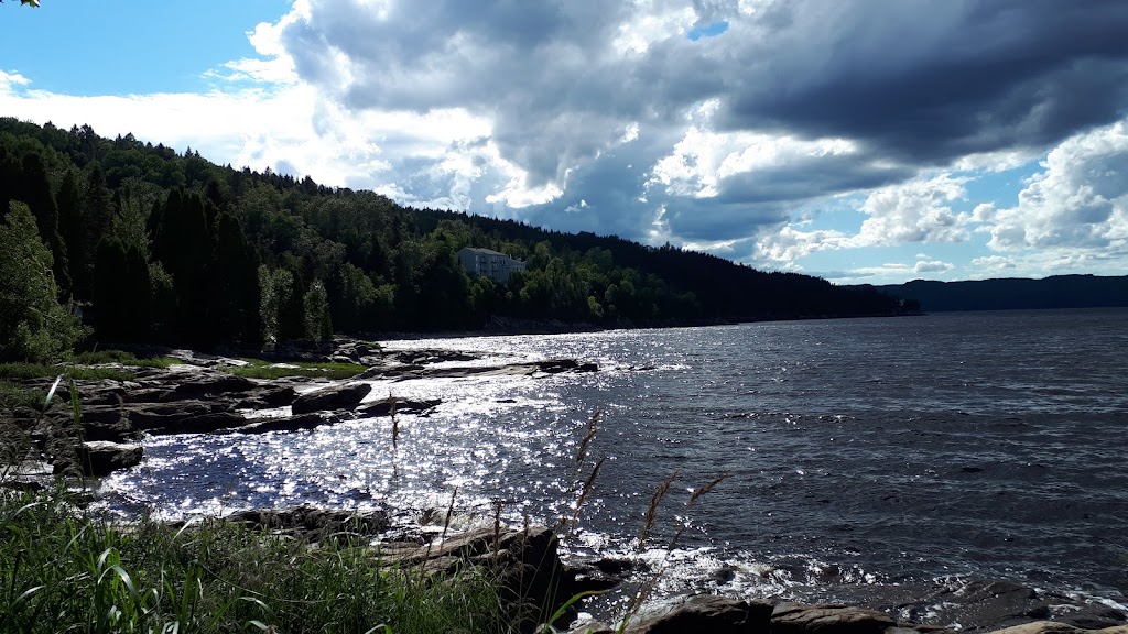 Gîte Le Fjord dAnimich | 9344 Chem. de la Batture, La Baie, QC G7B 3P6, Canada | Phone: (418) 306-5766