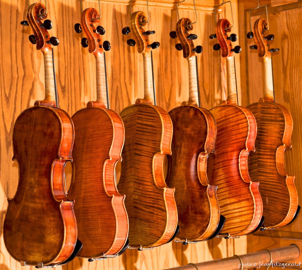Wilder & Davis Luthiers Inc | 257 Rue Rachel E, Montréal, QC H2W 1E5, Canada | Phone: (514) 289-0849