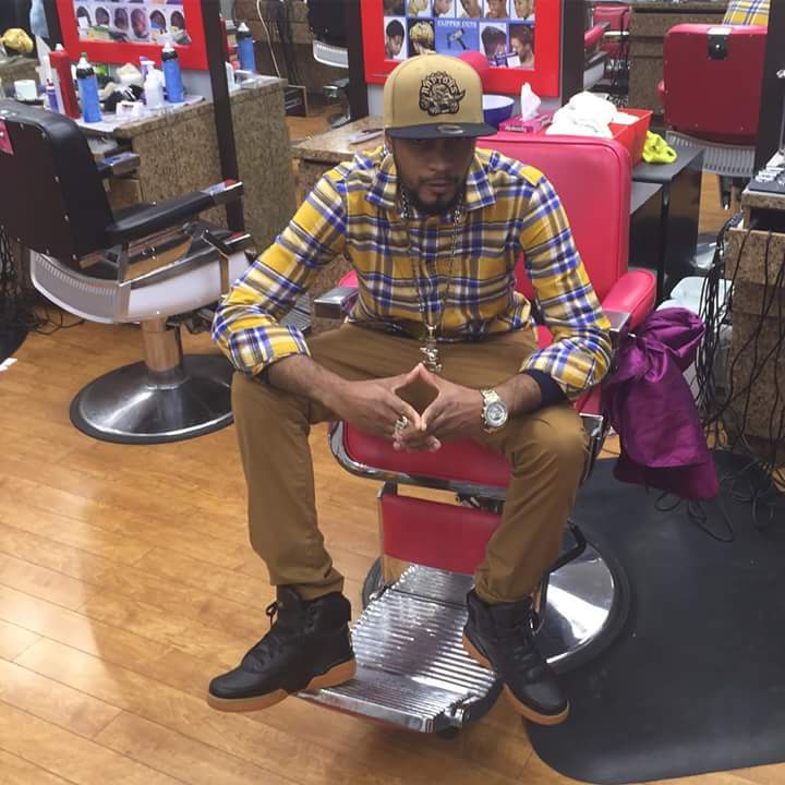 FRESH KUT BARBER SALON | 212 Queen St E, Brampton, ON L6V 1W2, Canada | Phone: (647) 867-3028