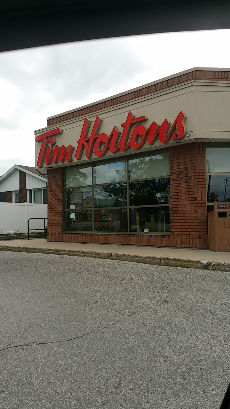Tim Hortons | 830 King St, Midland, ON L4R 1K9, Canada | Phone: (705) 526-1392