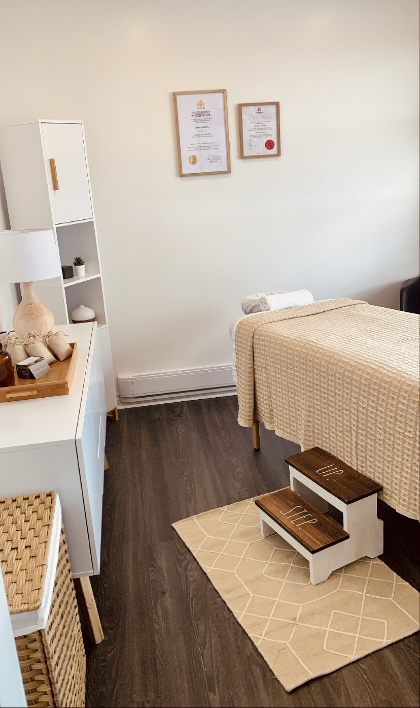 Amanda Pereira, Registered Massage Therapy (RMT) 1450 Wallace Rd