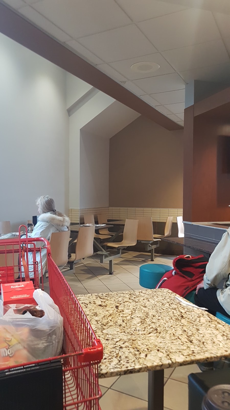 McDonalds | 220 Rue Victoria, Sorel-Tracy, QC J3P 1Z5, Canada | Phone: (450) 742-6250
