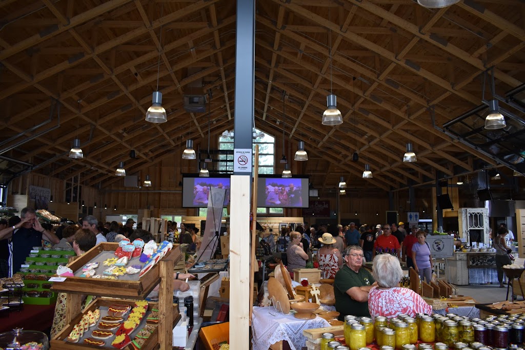 Marché des Fermiers de Bouctouche Farmers Market | 9 Irving Blvd, Bouctouche, NB E4S 3J3, Canada | Phone: (506) 744-1020