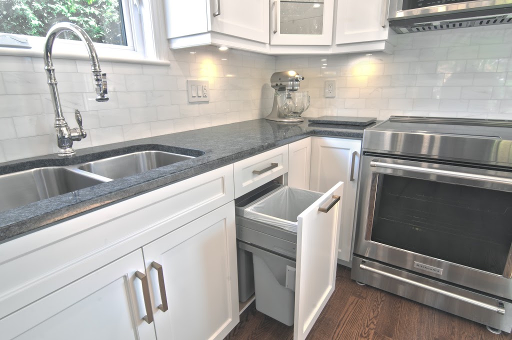 Canadiana Cabinets | 2712 Brown Line, Peterborough, ON K9J 6X6, Canada | Phone: (705) 808-1038