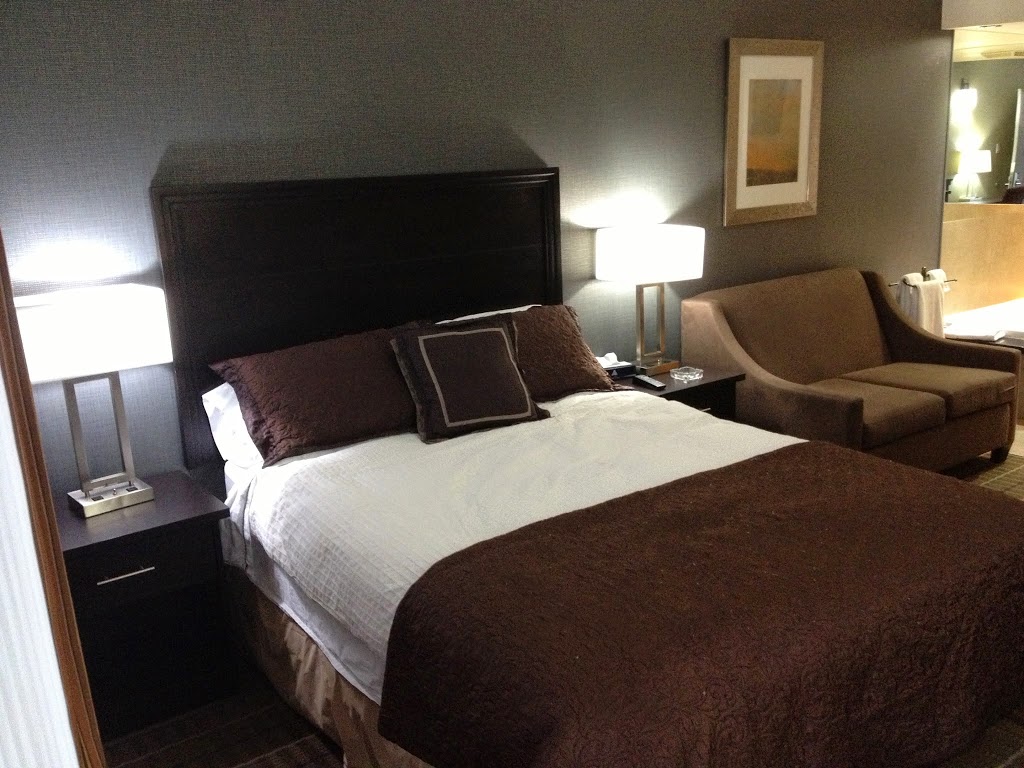 Mississauga Gate Inn | 1938 Dundas St E, Mississauga, ON L4X 1L9, Canada | Phone: (905) 276-9999