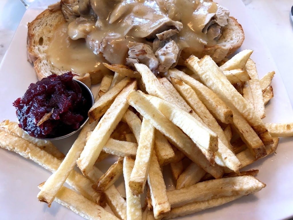 Trees Restaurant & Bakery | 1385 Alberni Hwy, Parksville, BC V9P 0B2, Canada | Phone: (250) 586-2226