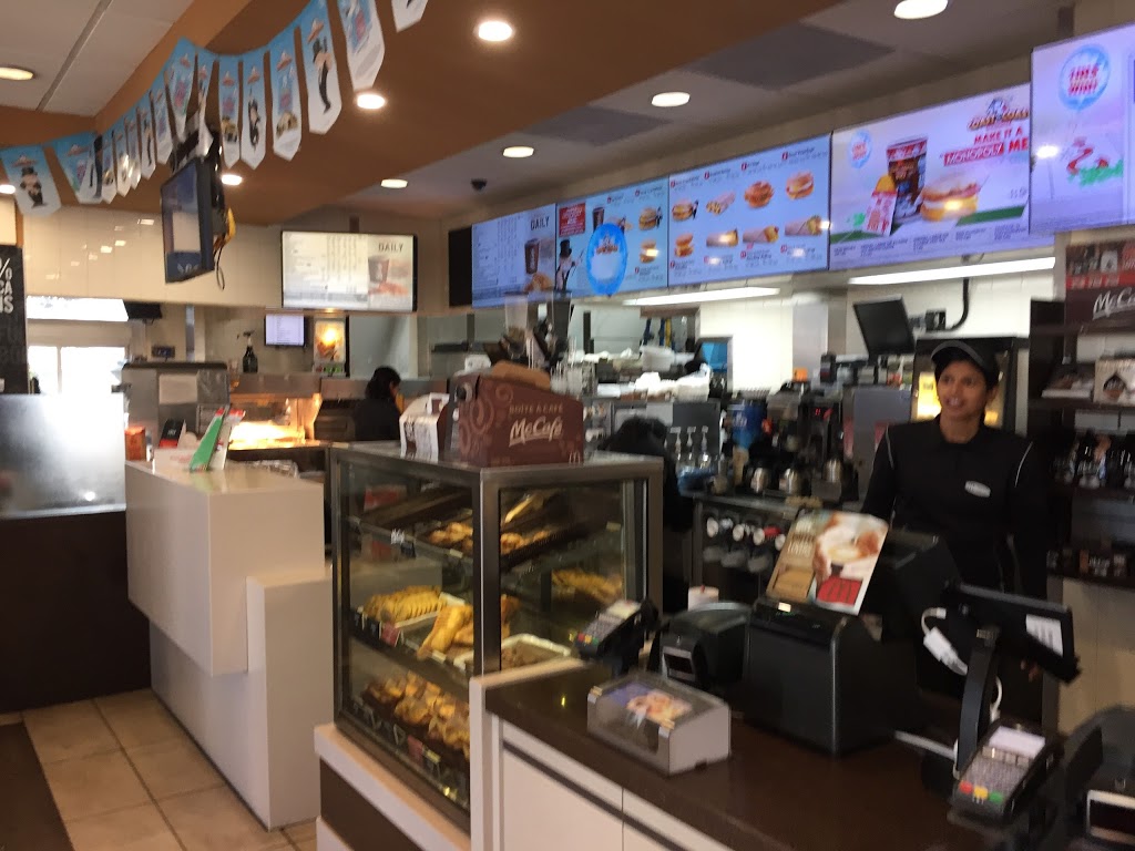 McDonalds | 3025 Clayhill Rd, Mississauga, ON L5B 4J3, Canada | Phone: (905) 279-9190