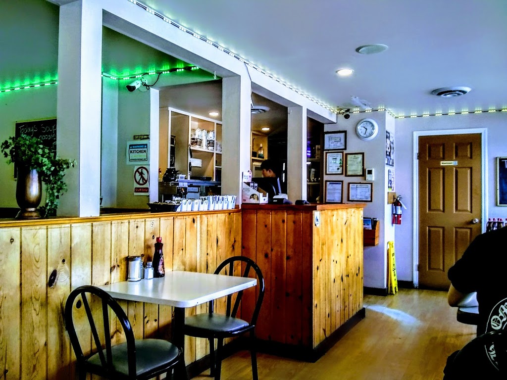 Lakeview Restaurant | 150 Esplanade Ave, Harrison Hot Springs, BC V0M 1K0, Canada | Phone: (604) 796-9888