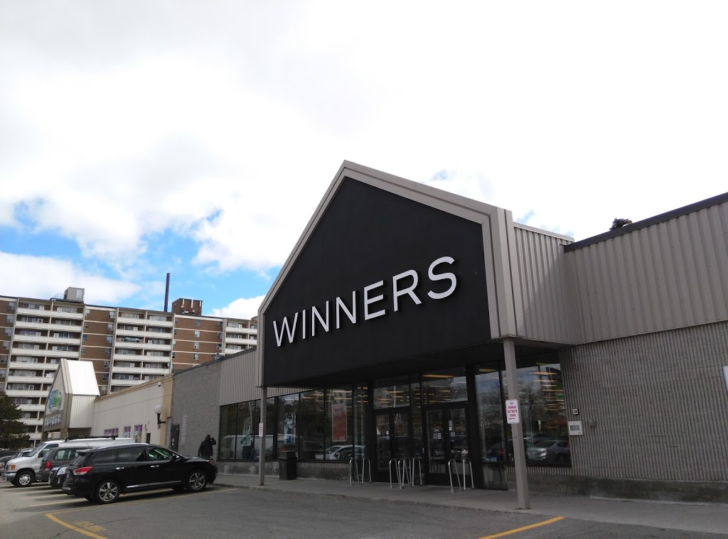 Winners | 3495 Lawrence Ave E, Scarborough, ON M1G 1P7, Canada | Phone: (416) 289-1145