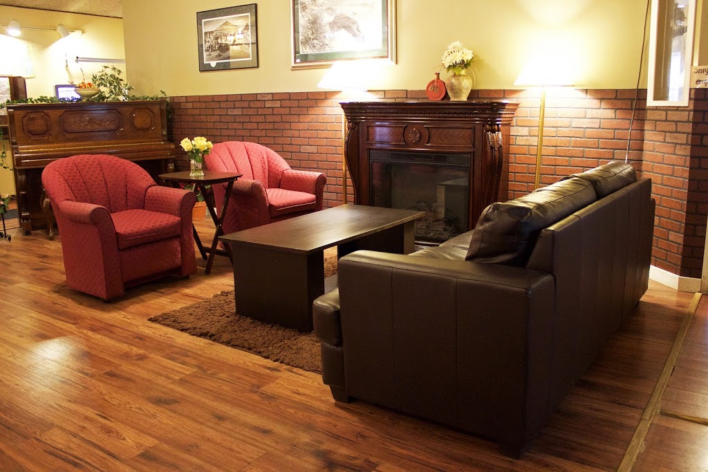 Hawks Nest Motel | 121 2 St W, Cremona, AB T0M 0R0, Canada | Phone: (403) 637-2185