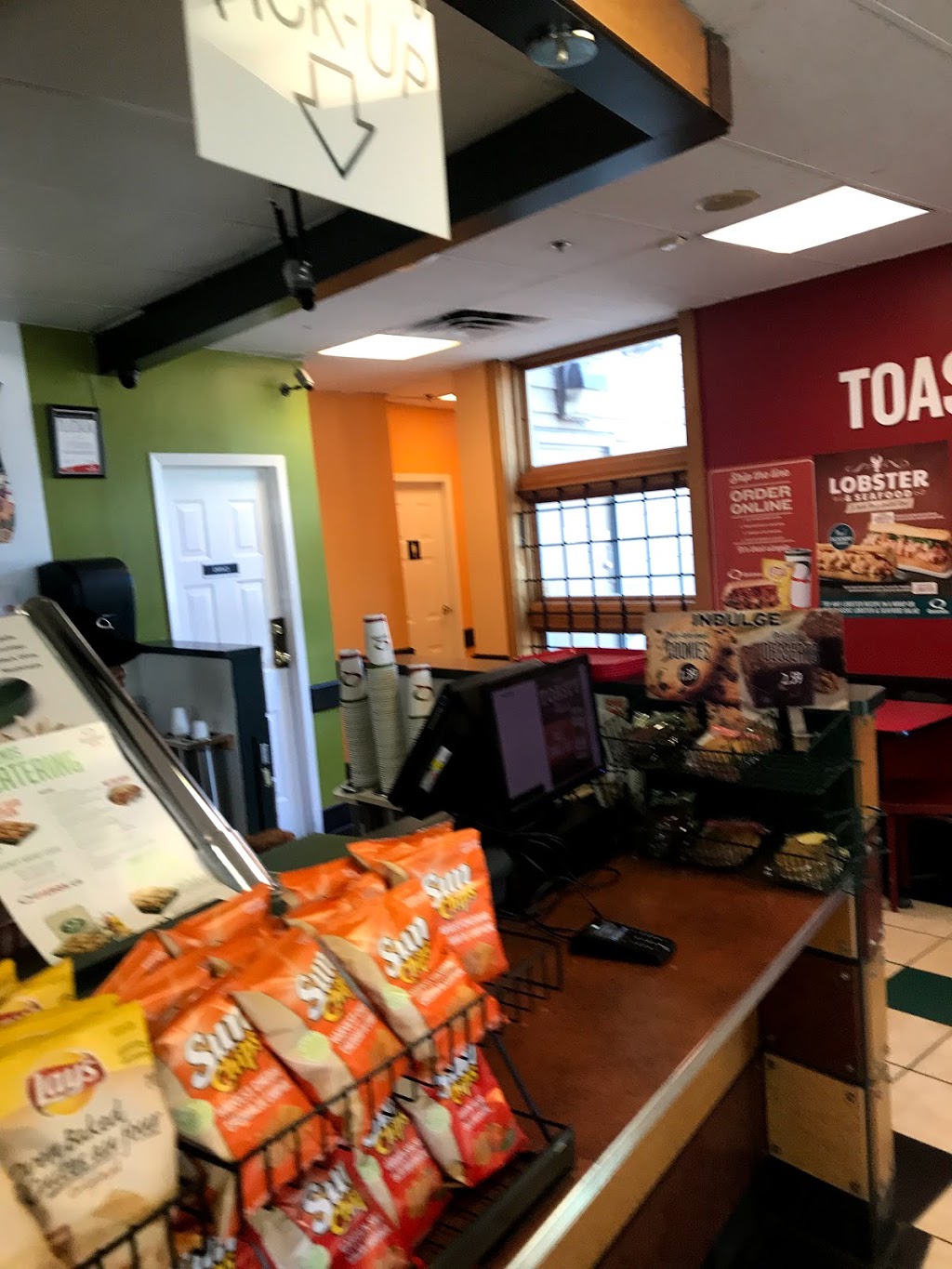 Quiznos | 9292 200 St #108, Langley City, BC V1M 3A6, Canada | Phone: (604) 881-2200
