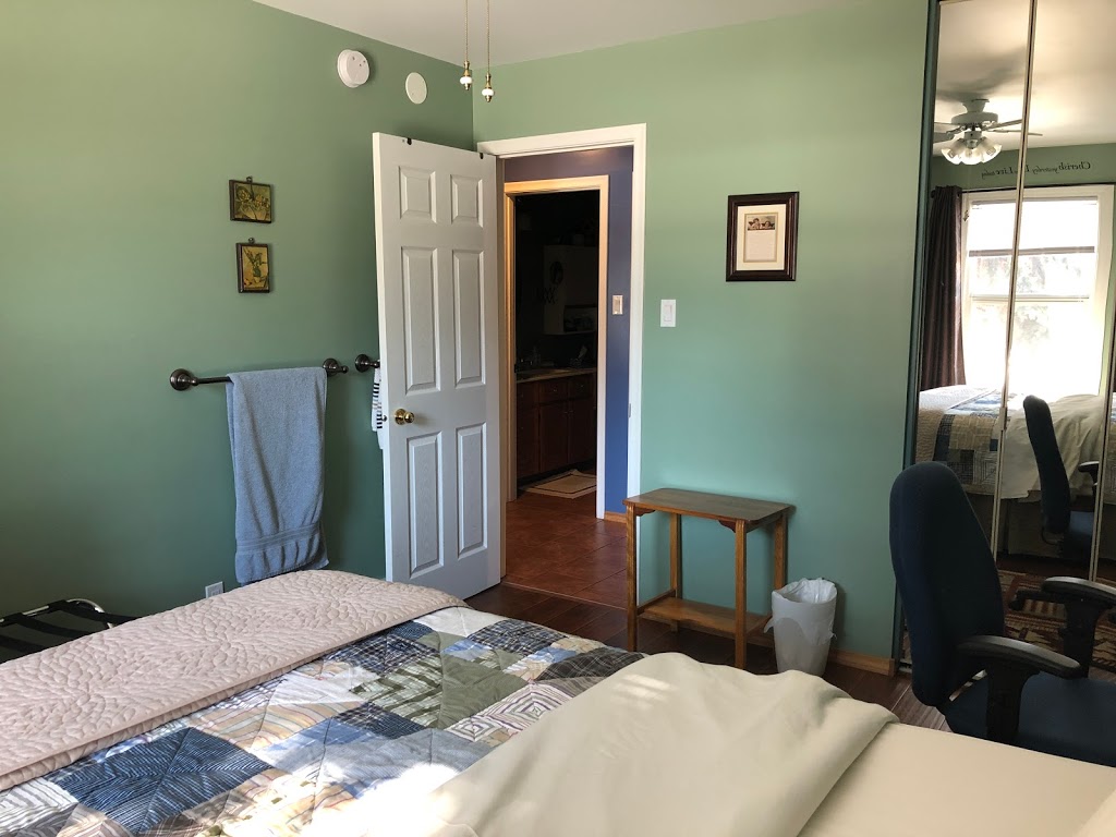 Glacier Park Bed and Breakfast, Saskatoon | 46 Harvard Crescent, Saskatoon, SK S7H 3R1, Canada | Phone: (306) 381-0912