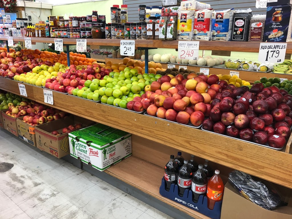 Lakeshore Village Fruit | 2856 Lake Shore Blvd W, Etobicoke, ON M8V 1H9, Canada | Phone: (647) 342-7440