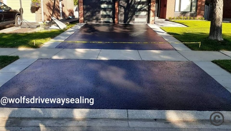 Wolfs Driveway Sealing | 2250 Homelands Dr, Mississauga, ON L5K 1G8, Canada | Phone: (416) 655-4133