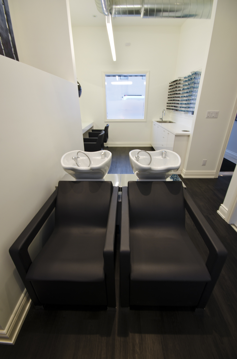 Studio 3 Salon | 3 Jackson Ave, Etobicoke, ON M8X 2J2, Canada | Phone: (416) 233-1233