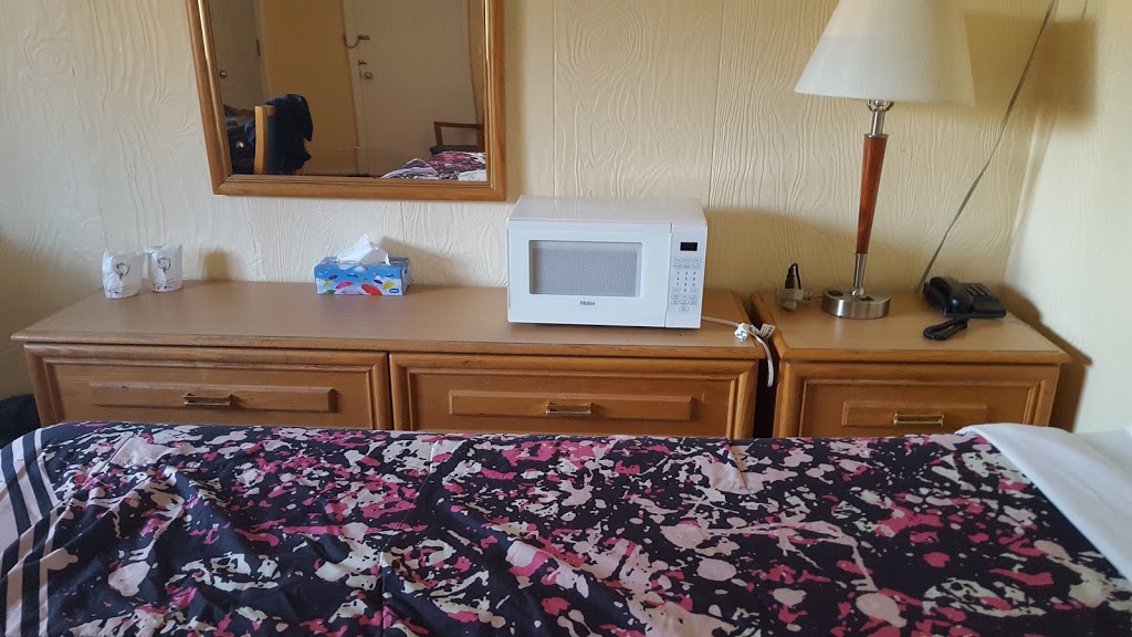 Motel Jann Inc | 3210 Boulevard Wilfrid-Hamel, Québec, QC G1P 2J1, Canada | Phone: (418) 871-9292