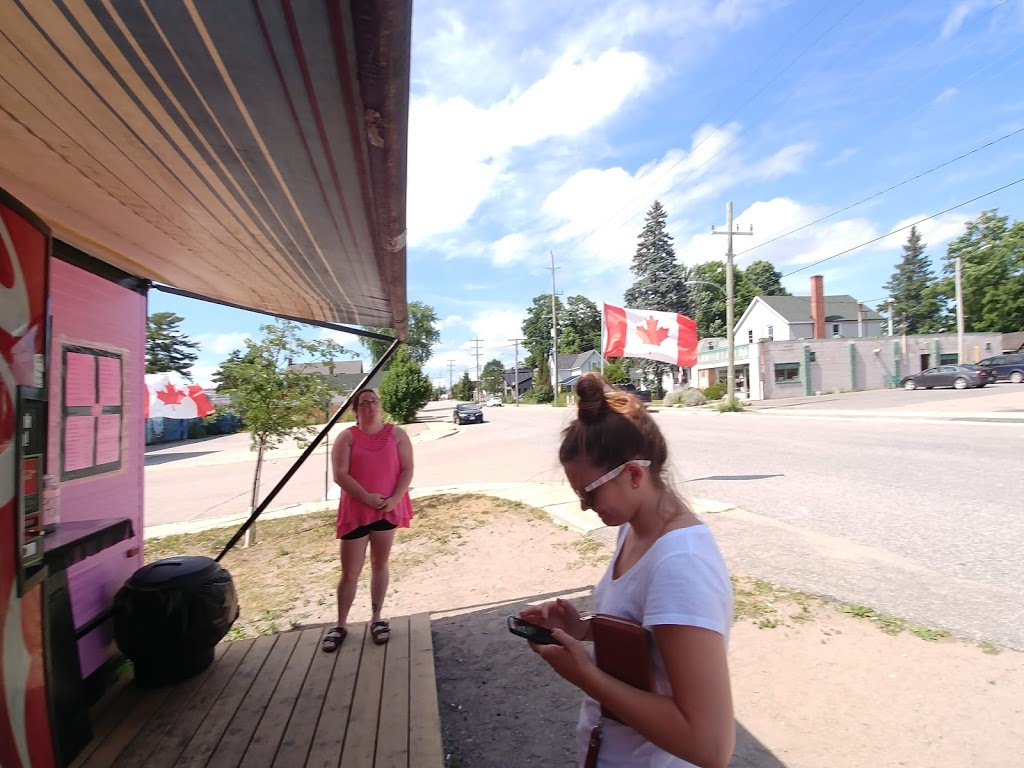 Shelbys chipwagon | 267-389 First St S, Gravenhurst, ON P1P 1J3, Canada | Phone: (705) 646-8372