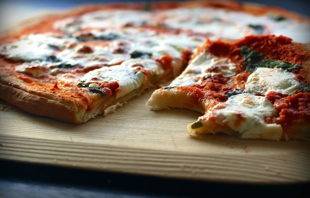 Pizzeria Riviera | 1783-A Rue Saint-Louis, Gatineau, QC J8T 4H2, Canada | Phone: (819) 568-0000
