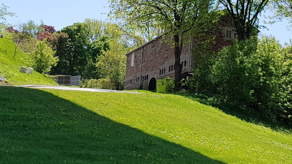 La Ronde | 22 Chemin Macdonald, Montréal, QC H3C 6A3, Canada | Phone: (514) 397-2000