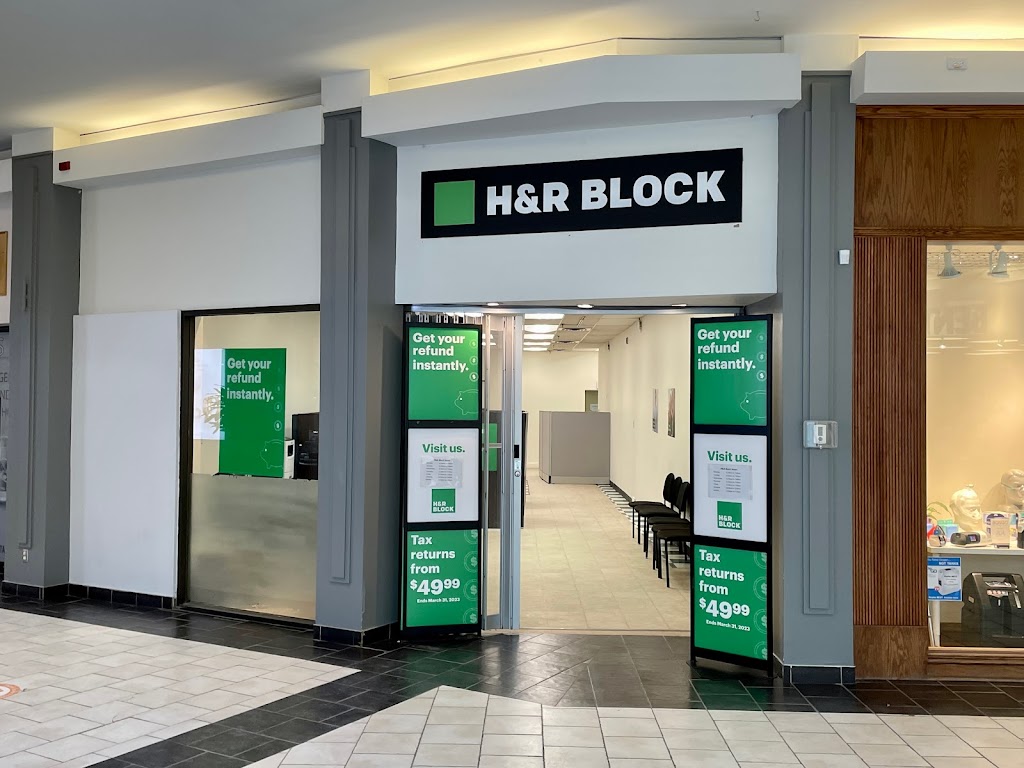 H&R Block | 300 Eagleson Rd #18, Kanata, ON K2M 1C9, Canada | Phone: (613) 271-9814