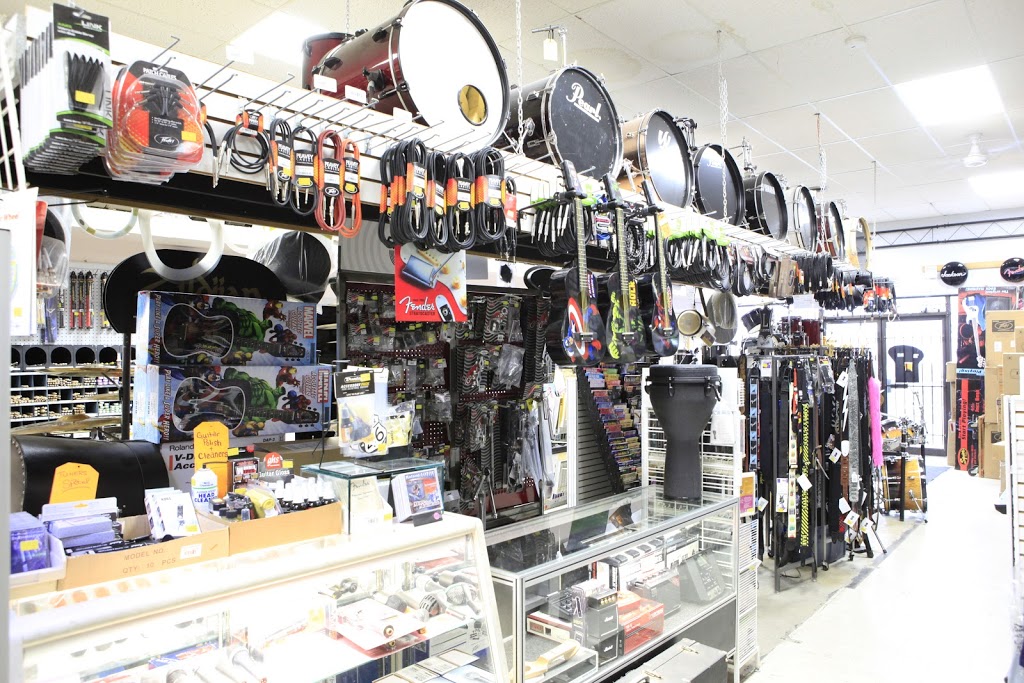 Musical Strings N Things | 542 Grand Ave E, Chatham, ON N7L 3Z3, Canada | Phone: (519) 354-0111