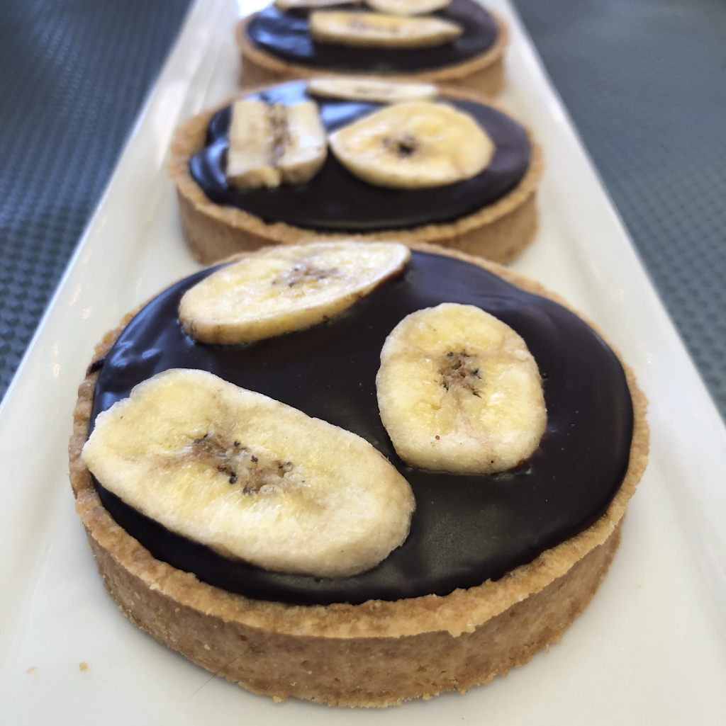 Flour Bakery | 6363 Bruce St, West Vancouver, BC V7W 2G5, Canada | Phone: (604) 925-2101