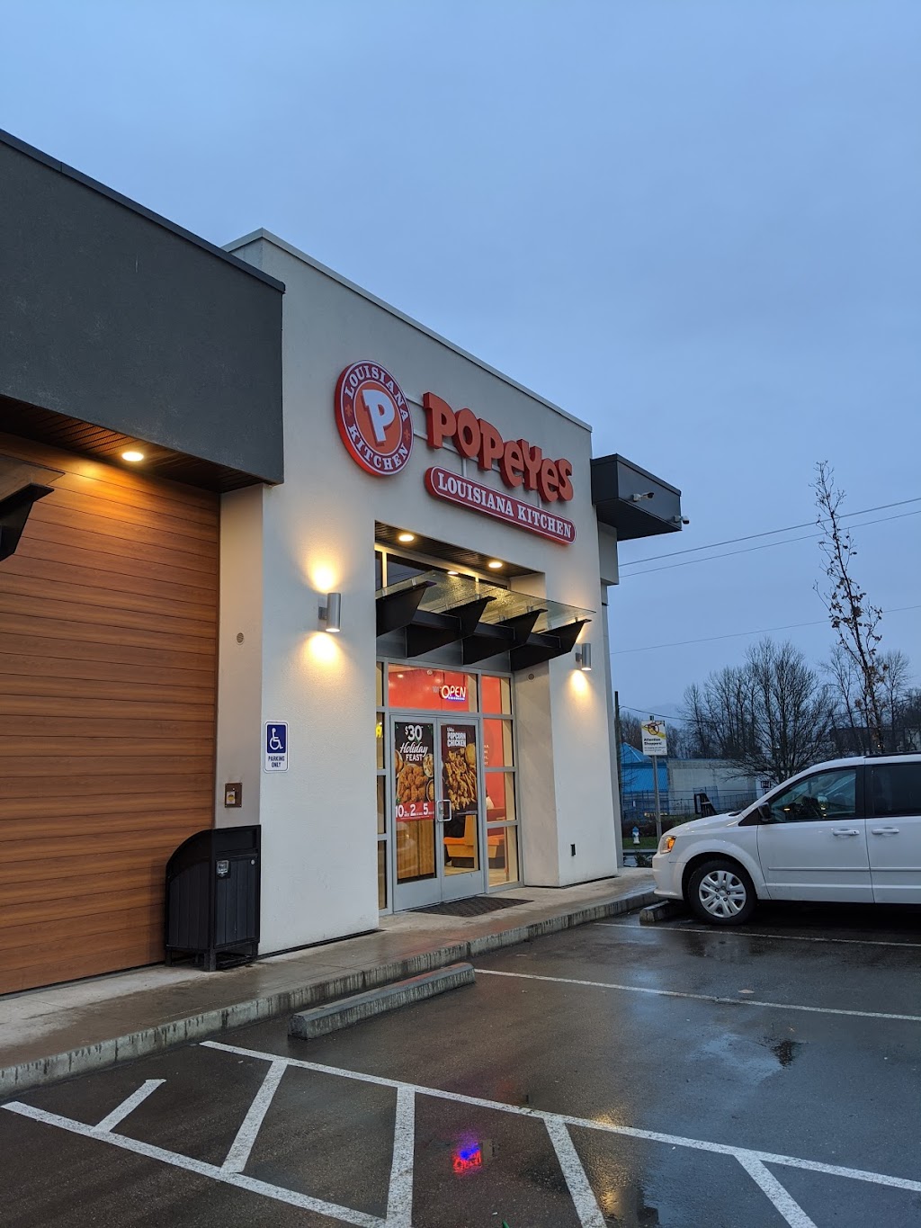 Popeyes Louisiana Kitchen | 34261 Marshall Rd, Abbotsford, BC V2S 1L8, Canada | Phone: (778) 856-0215