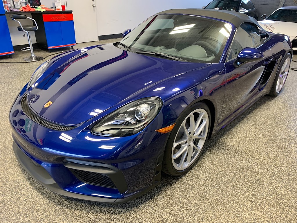 Momentum Motorsport | 17105 Boul Hymus, Kirkland, QC H9J 0A1, Canada | Phone: (514) 505-4445