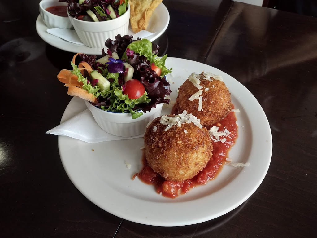One Fish Bistro | 5676 NB-15, Beaubassin East, NB E4N 2S5, Canada | Phone: (506) 712-6300